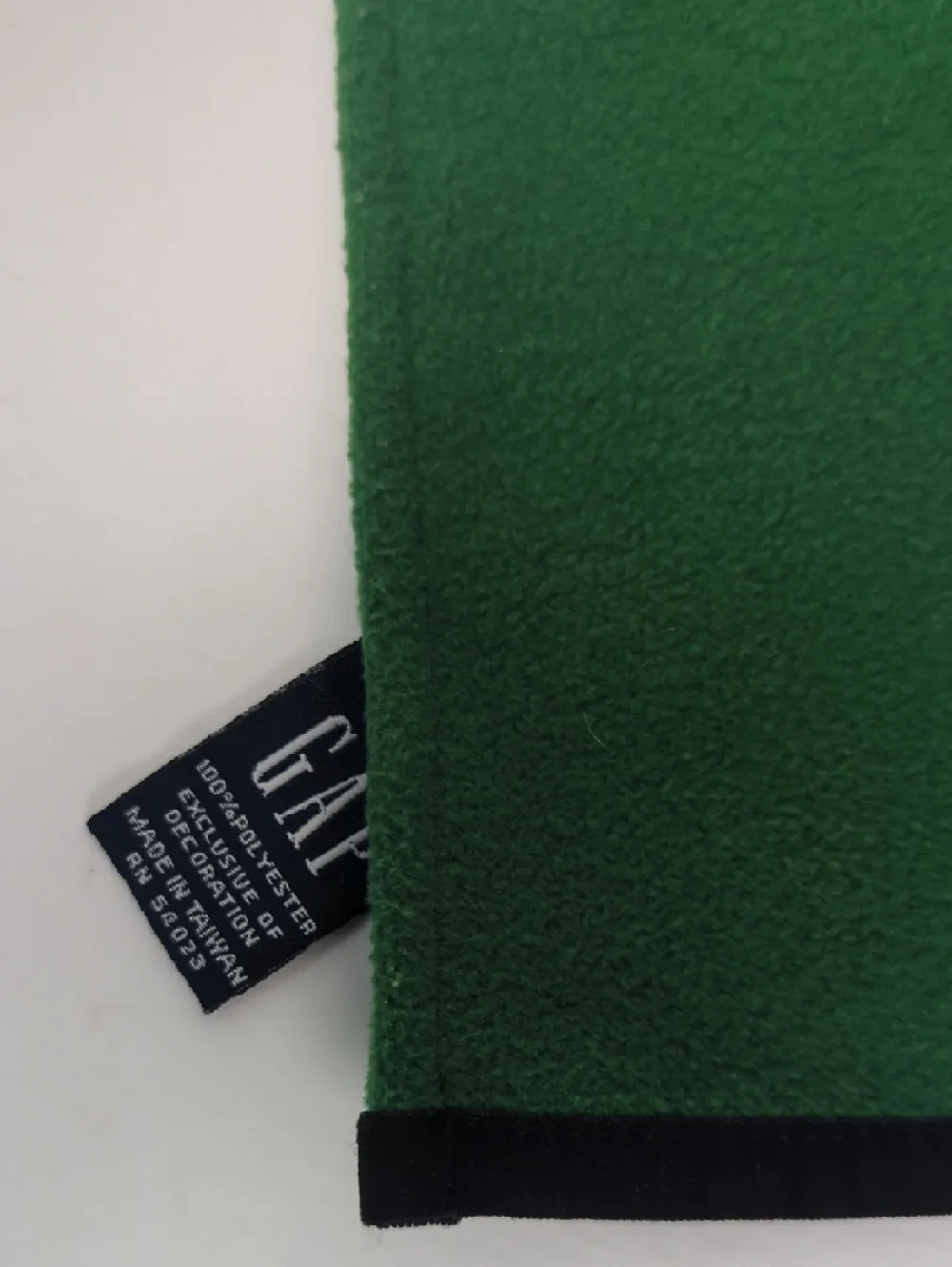 GAP Vintage Green Fleece Scarf with Black Trim